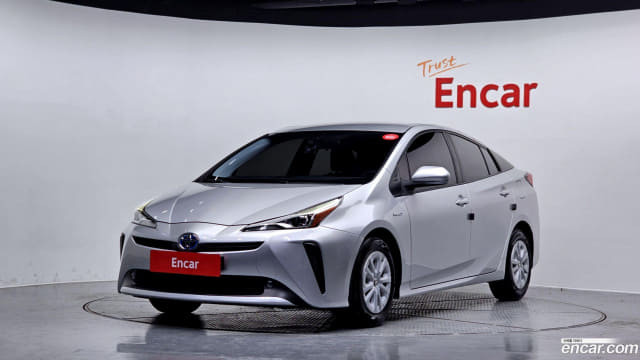 2019 TOYOTA Prius