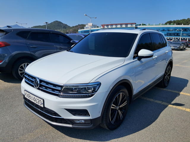 2020 VOLKSWAGEN Tiguan