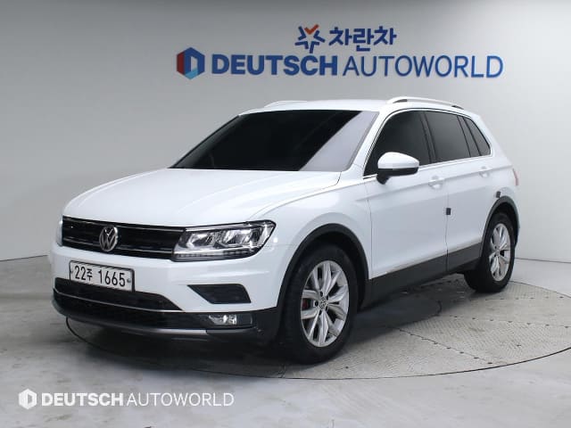 2018 VOLKSWAGEN Tiguan