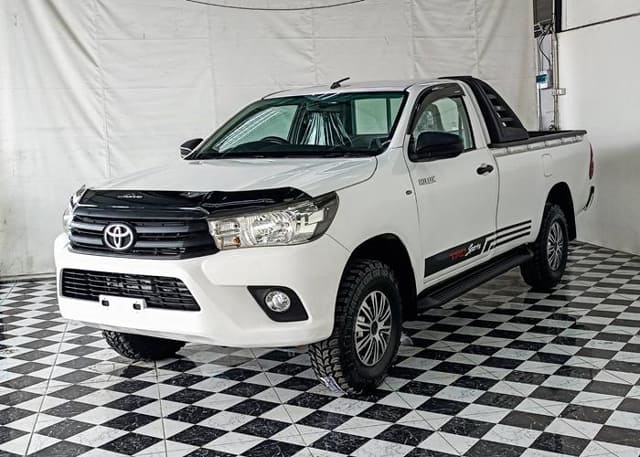 2018 TOYOTA Hilux