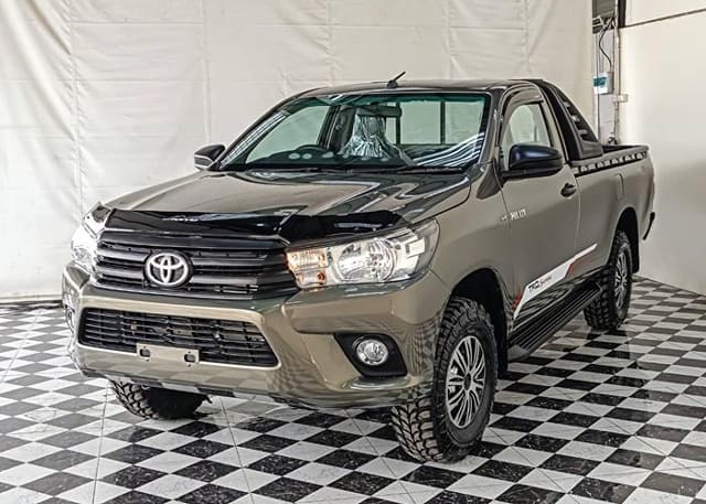 2018 TOYOTA Hilux