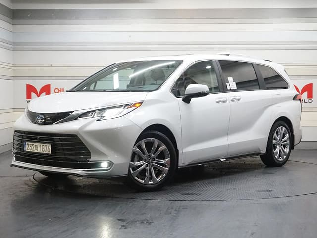 2023 TOYOTA Sienna