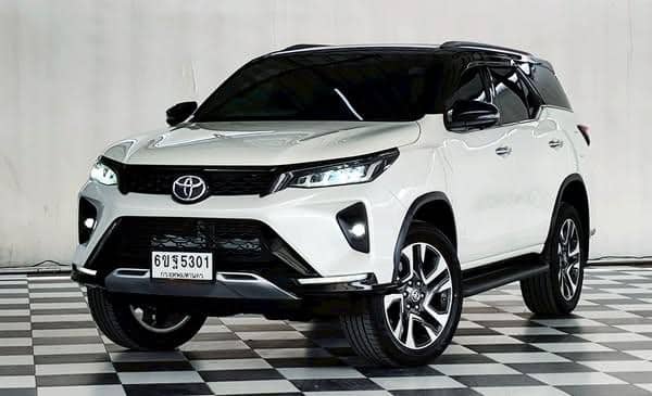 2022 TOYOTA Fortuner
