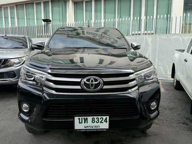 2017 TOYOTA Hilux