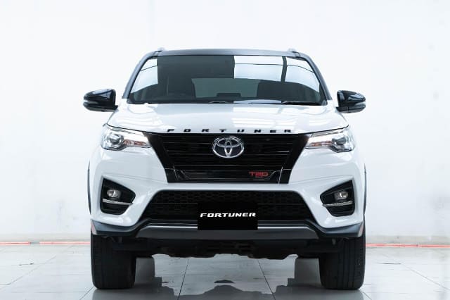 2019 TOYOTA Fortuner, 
