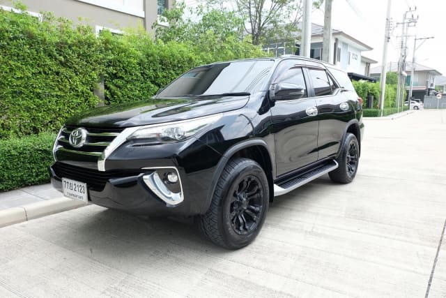 2018 TOYOTA Fortuner