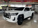 2022 TOYOTA Hilux