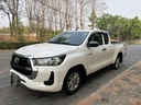 2021 TOYOTA Hilux