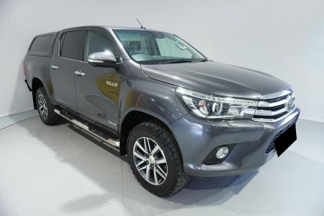 2016 TOYOTA Hilux