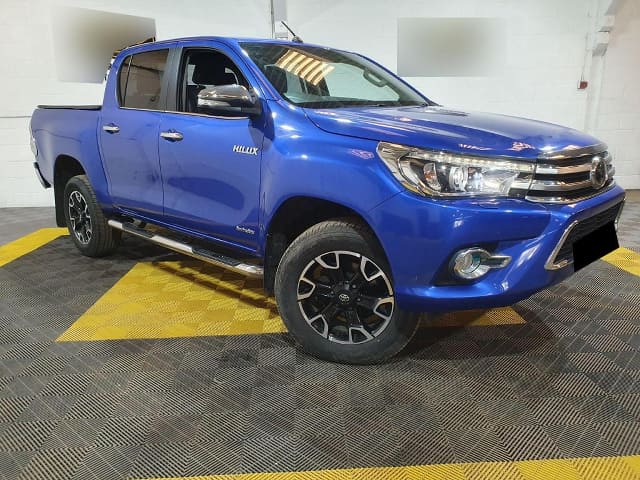 2016 TOYOTA Hilux, 