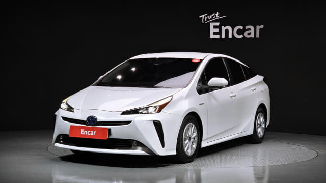 2020 TOYOTA Prius