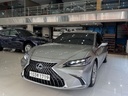 2024 LEXUS ES