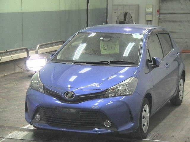 2016 TOYOTA Vitz