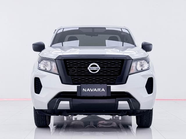 2021 NISSAN Navara