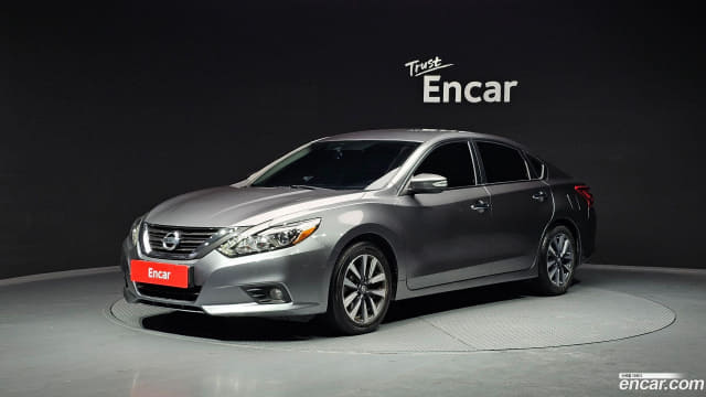 2017 NISSAN Altima
