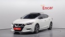 2017 NISSAN Maxima