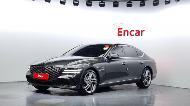 2025 Genesis G80