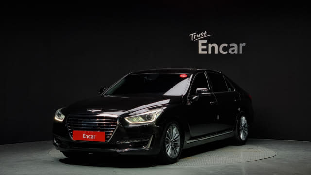 2018 Genesis EQ900