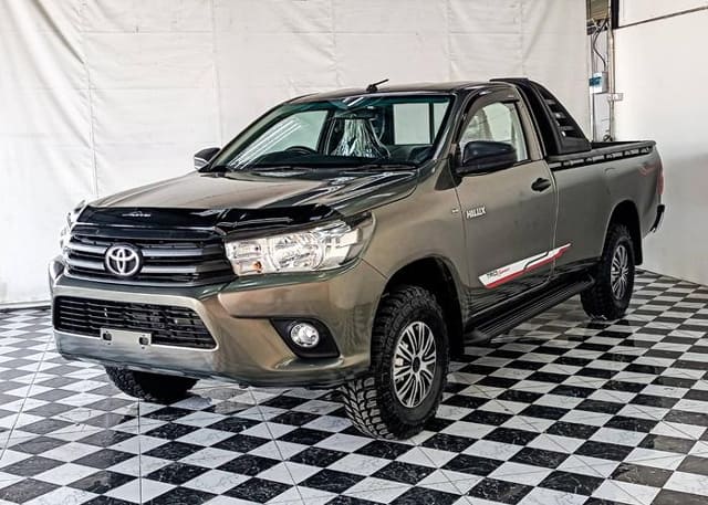 2018 TOYOTA Hilux