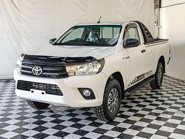 2018 TOYOTA Hilux