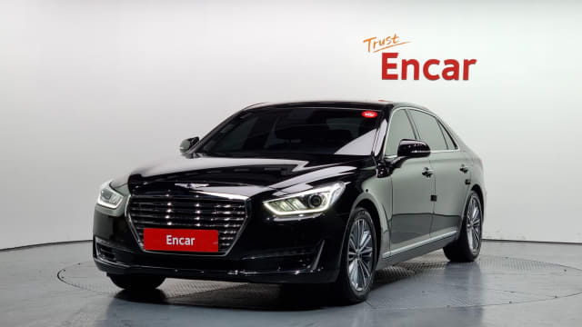 2017 Genesis EQ900