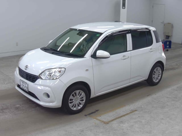 2017 TOYOTA Passo
