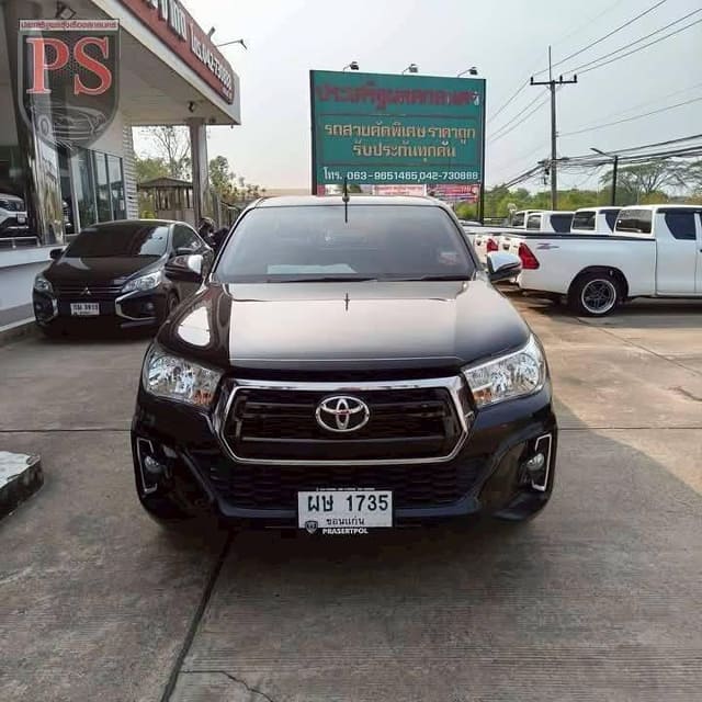 2019 TOYOTA Hilux