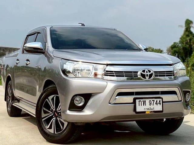 2019 TOYOTA Hilux