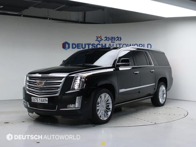 2017 CADILLAC Escalade, 