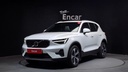 2024 VOLVO XC40