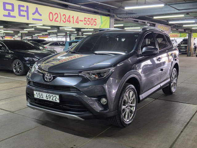 2018 TOYOTA RAV4
