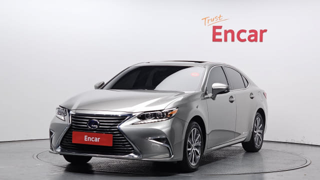 2017 LEXUS ES