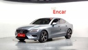 2021 VOLVO S60