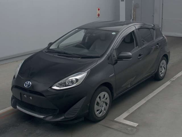 2019 TOYOTA Aqua