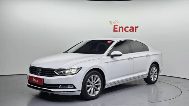 2018 VOLKSWAGEN Passat
