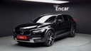 2019 VOLVO V90