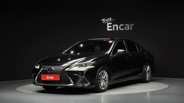2021 LEXUS ES