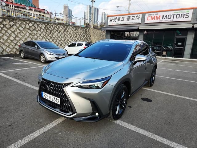2023 LEXUS NX