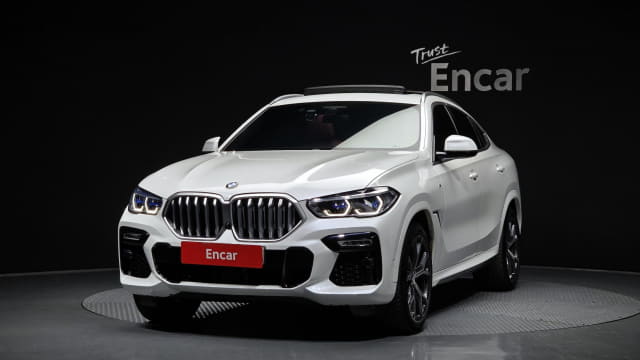 2021 BMW X6