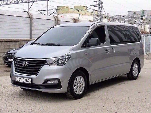 2018 HYUNDAI Grand Starex