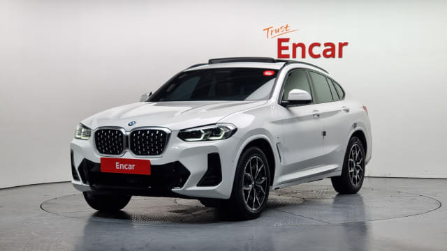 2023 BMW X4