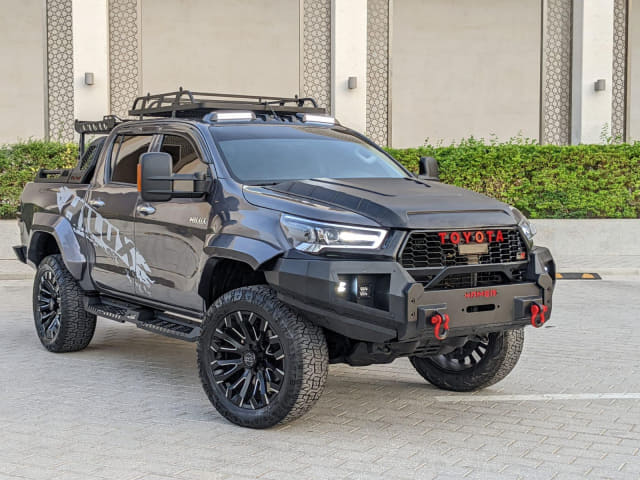 2021 TOYOTA Hilux