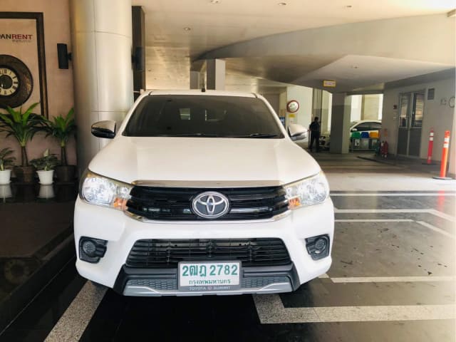 2018 TOYOTA Hilux