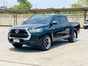 2024 TOYOTA Hilux