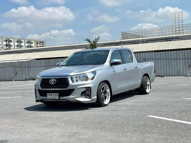 2018 TOYOTA Hilux, 