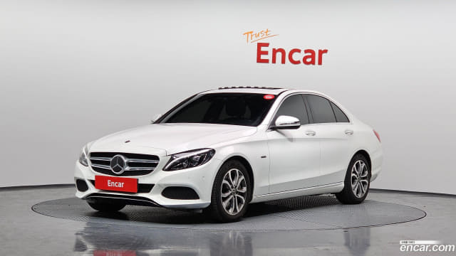 2018 MERCEDES-BENZ C-Class