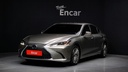 2020 LEXUS ES