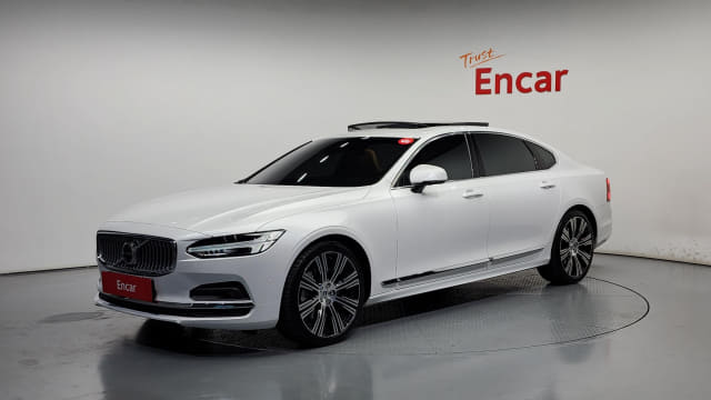 2024 VOLVO S90
