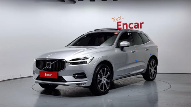 2021 VOLVO XC60