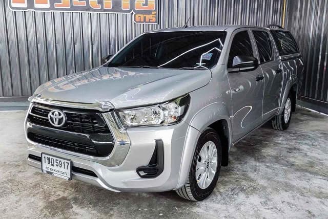 2020 TOYOTA Hilux